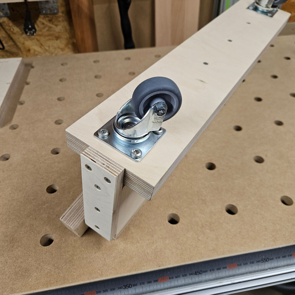 Rollen für die selbstgebaute Rollvorrichtung mit Unterbau für den Festool MFT 3