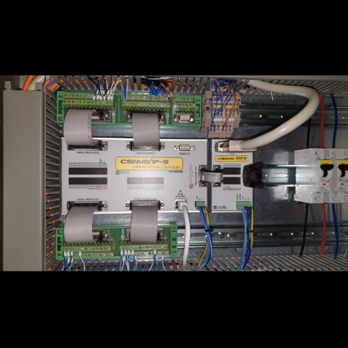 CSMIO IP/S Steuerung im Schaltschrank der selbstgebauten CNC-Portalfräse